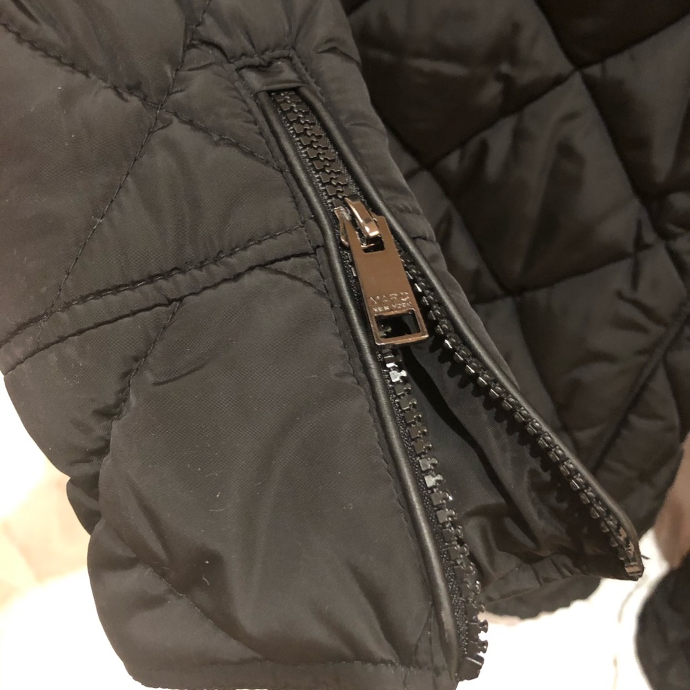 Andrew Marc Performance puffer jacket/vest - Picture 5 of 8